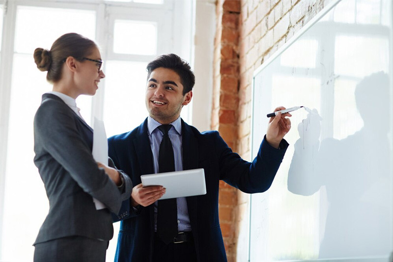 Người giao tiếp tốt biết cách truyền đạt