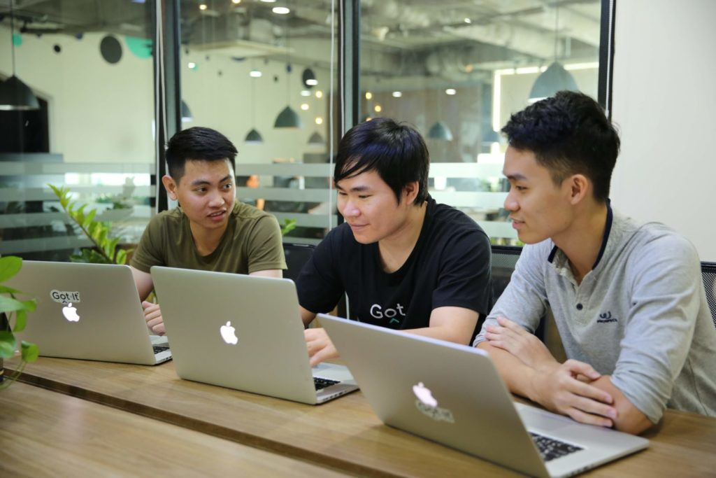 Học các kiến thức lập trình cơ bản để phát triển tư duy lập trình