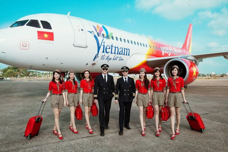 Thắc mắc &amp; sự thật bất ngờ về nghề nghiệp tiếp viên hàng không